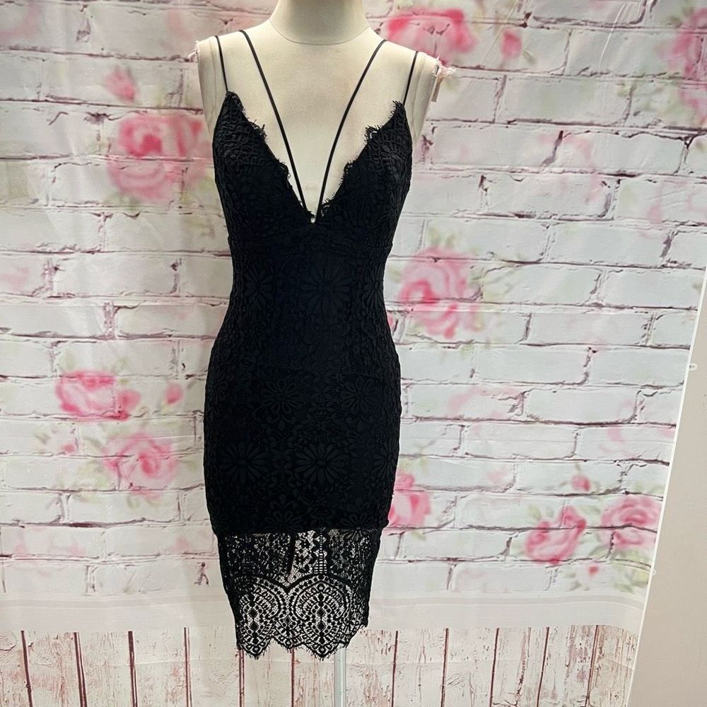Bardot Women's Sleeveless Laced Floral Scallop Strappy Black Midi Dress Size 4 - Picture 5 of 14